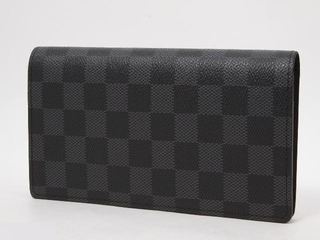 J245_245-02908_03.jpg